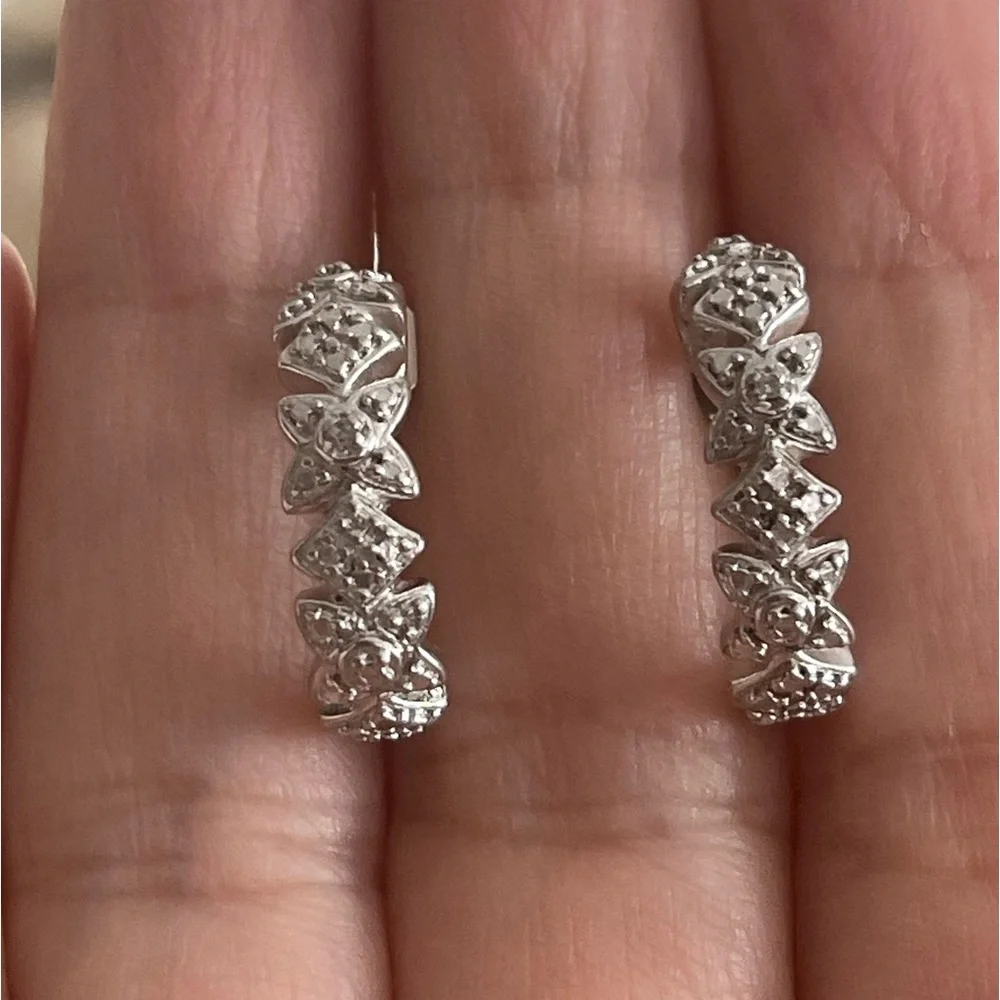 Solid sterling silver drop earrings - Picture 8 of 8
